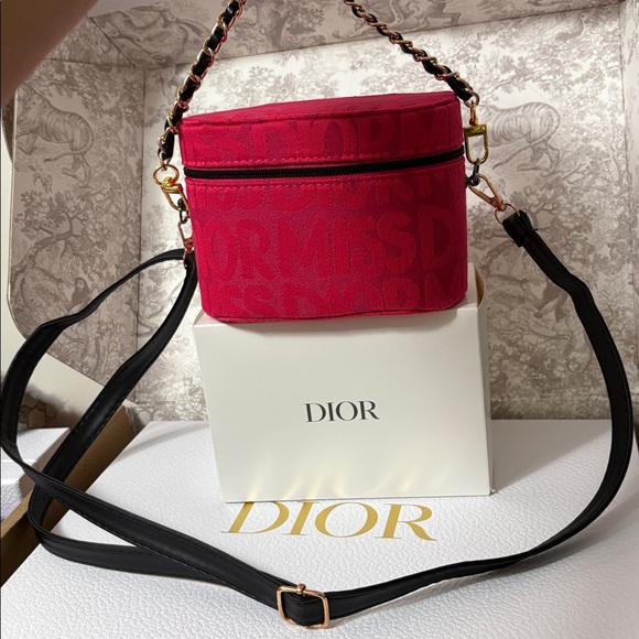 Miss Dior Fuchsia Cosmetic Bag NIB - Picture 2 of 7